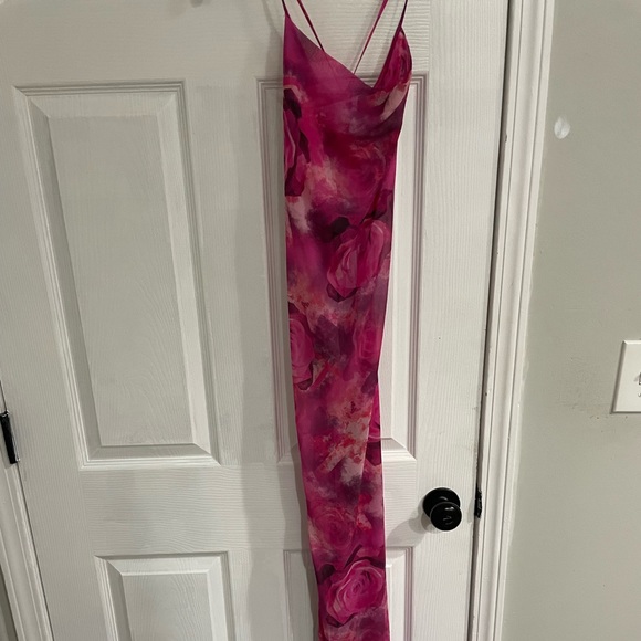 Additional pictures of Kim Shui dress - Picture 3 of 15
